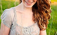 同桌放学带我去没人的地方作文